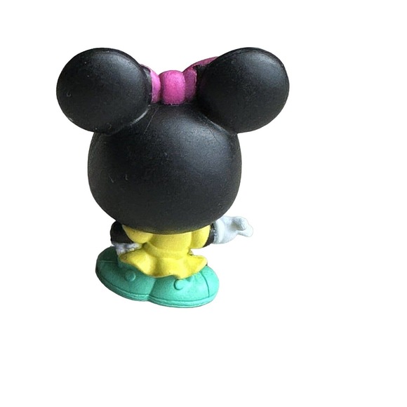 Disney Doorables Series 9 - 80s Minnie mouse - Freshly Opened - Picture 2 of 3